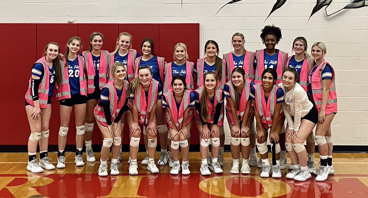 ✨✨ Bi-District Champs! ✨✨ 
Details coming soon for Round ✌️! 
What an atmosphere tonight! Thank you to all the fans that kept the energy alive! 🔥 #Ohana🌺 #WingsUp🤙 #EFH🦅