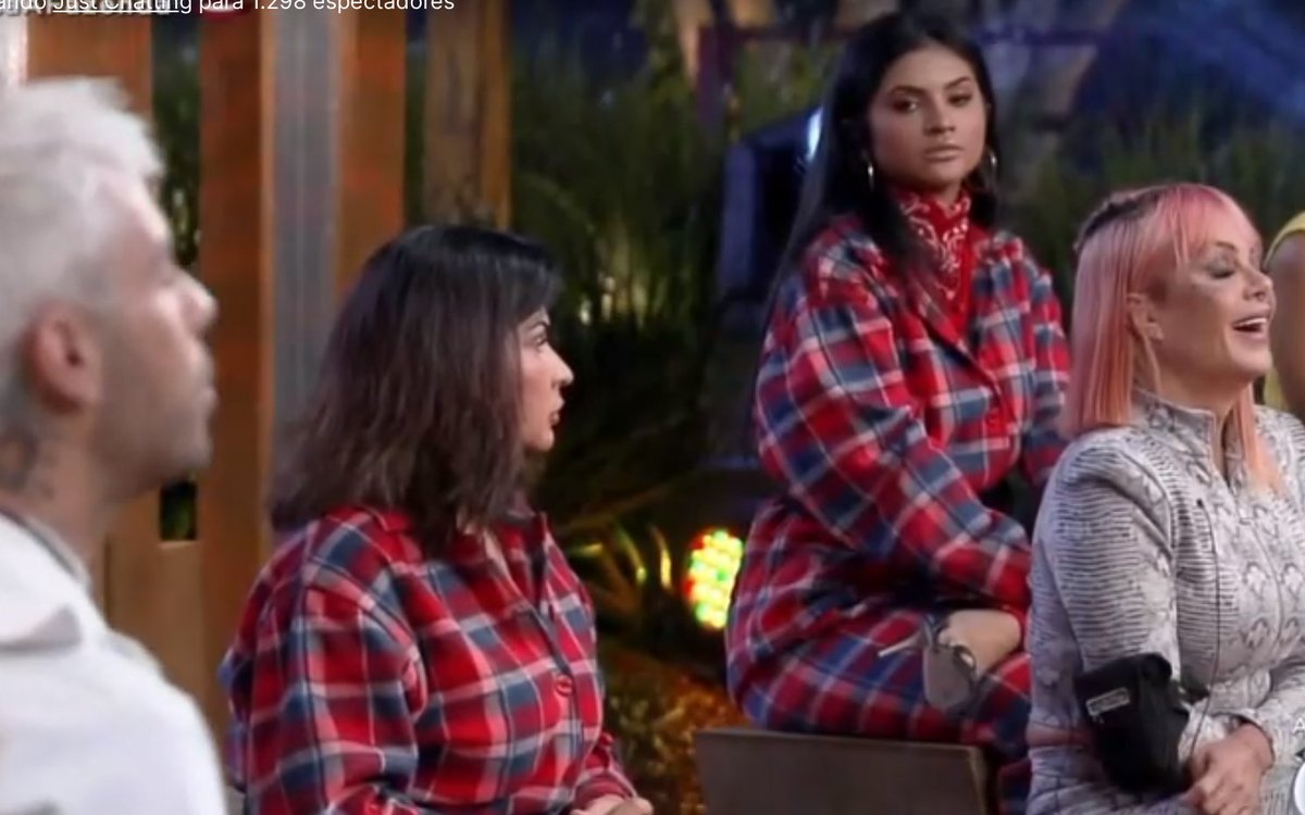 RackSilva7's tweet photo. Valentina macetou com força 🔥🔥 #RoçaAFazenda https://t.co/TpuDheLPO0