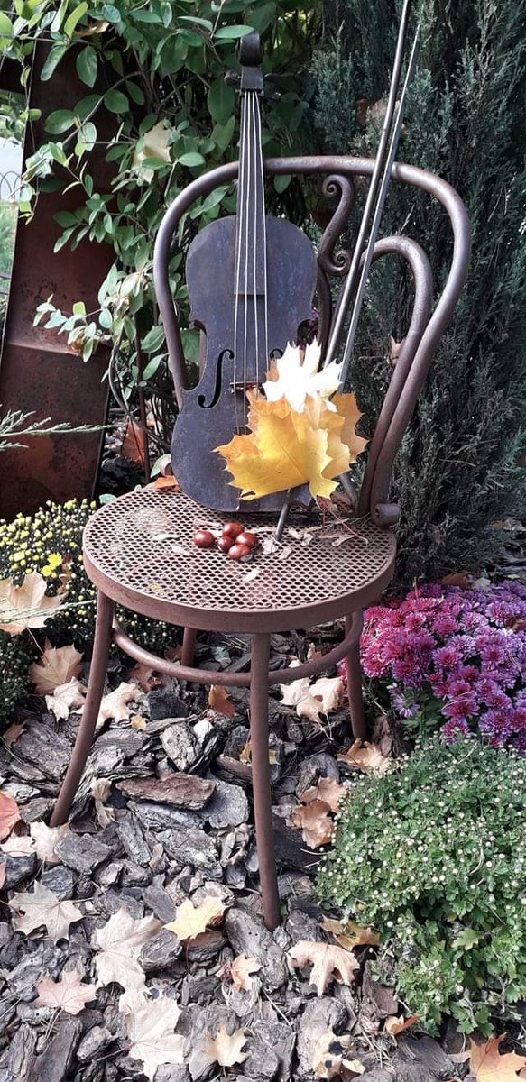 Из всех наслаждений🧡
Только музыка🧡подобна любви🧡
Но любовь🎷🎷🎷это тоже мелодия...
Счастливого воскресения всем🍁🍁