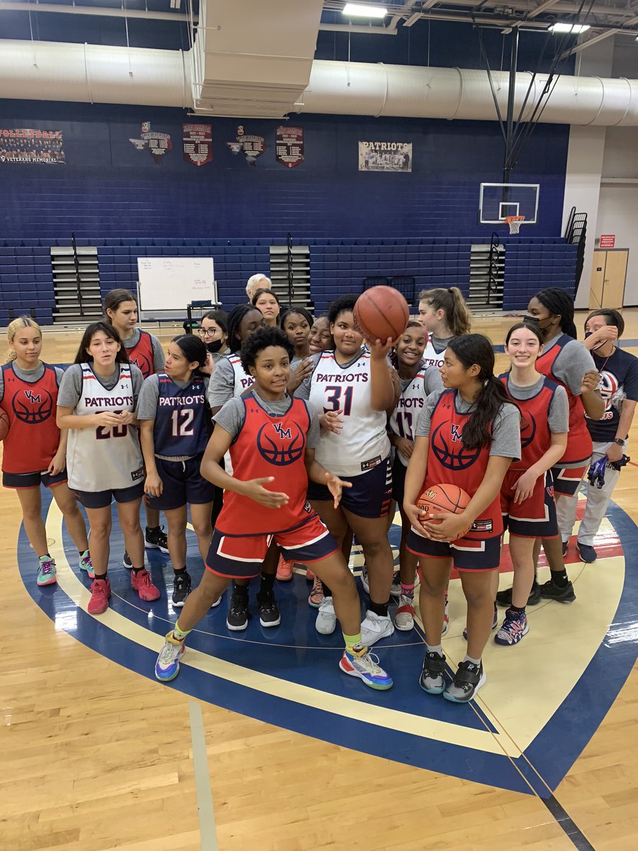 A year ago today an athlete began a fight against an illness.... today she shared that with the team as we wrapped up practice.   A reminder to is all that in athletics we become family♥️ keep up the good fight Xierra.  We love you!! #HOME #Patriotnation #JISD