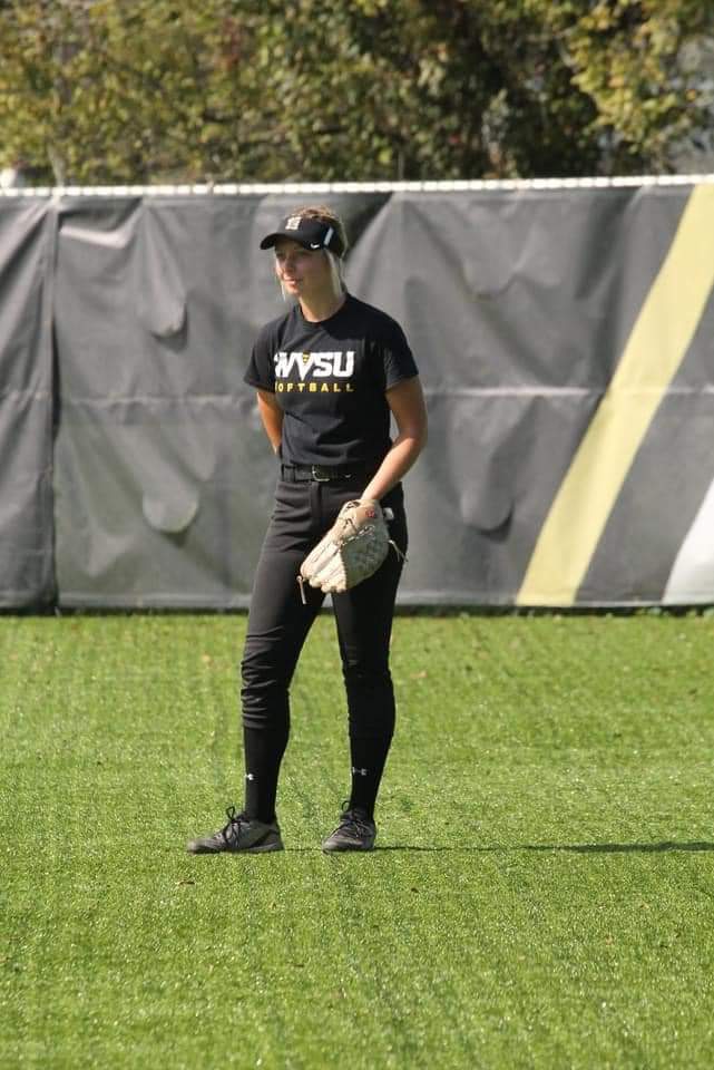GoRacn83's tweet photo. It's going to be strange not watching @addidillow3 on the basketball court since the season is getting ready to start, but come March it's HELLO SOFTBALL SEASON at West Virginia State! A pic from one of her recent scrimmages. 🥎🖤💛🖤 https://t.co/7W8JIggSSp