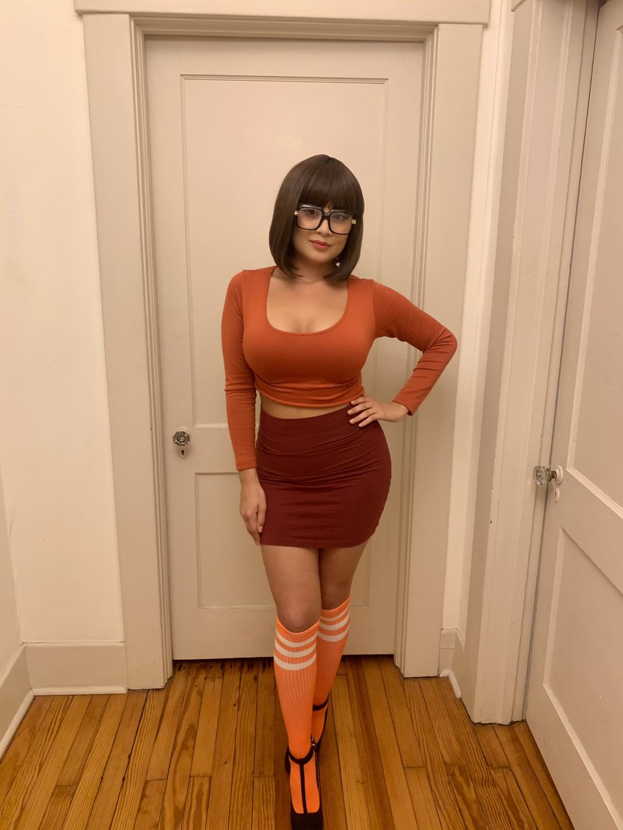 itsbrittnieyo's tweet photo. Velma https://t.co/DHTBiRPT1E