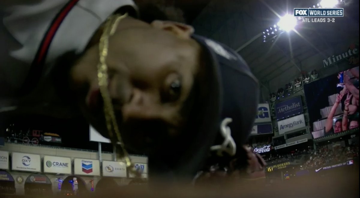 SlangsOnSports's tweet photo. OZZIE FOUND THE DIRT CAM

BASEBALL IS THE BEST https://t.co/PyVZ63rbHh
