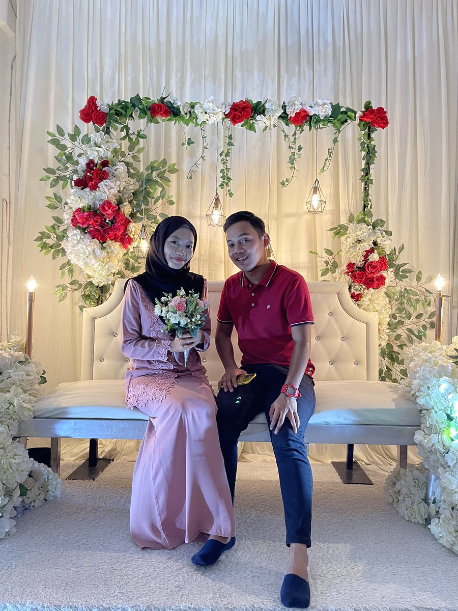 yanimazlee's tweet photo. 💍 https://t.co/1gdtW42u1g