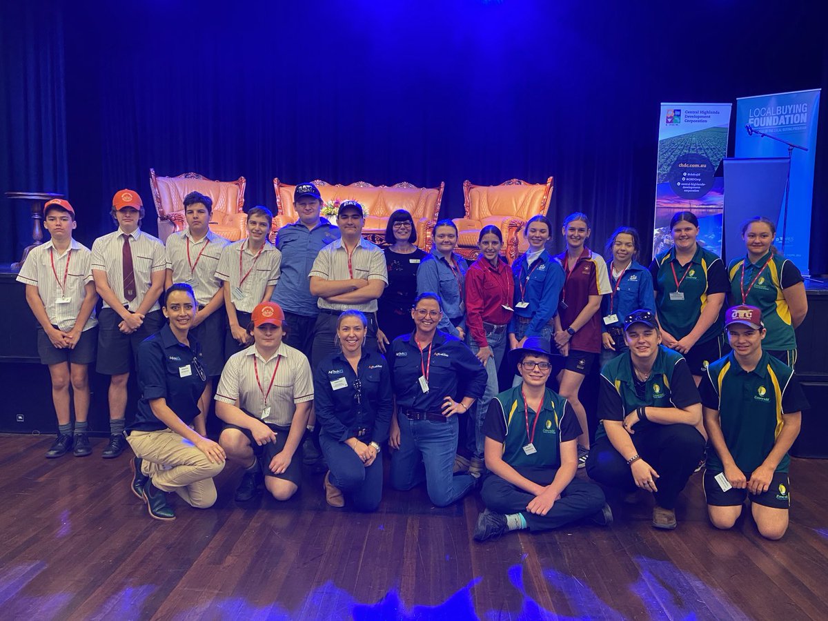AssocVCRocky's tweet photo. Great to connect with the 2021 β¦@CQUniβ© Young AgTech bursary winners this morning β¦@CHDCorpβ© event sold out in Emerald β¦@CQUniversityVCβ© https://t.co/536F7G6gxR