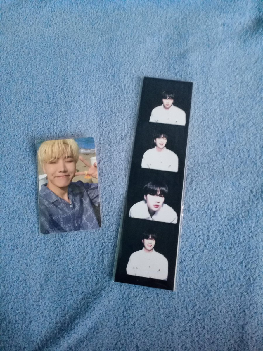 taecarteu's tweet photo. #taecarteuSell
WTS LFB 
BTS 

Butter Unsealed Album w/ QR Code - 350php
Jhope RPC peaches - 400php
Suga Filmstrip - 500php
Msg Cards - 100php

Onhand and ready to ship 
Avail COD additional 3% 
Packing Fee are excluded https://t.co/kuJC7vFm2d