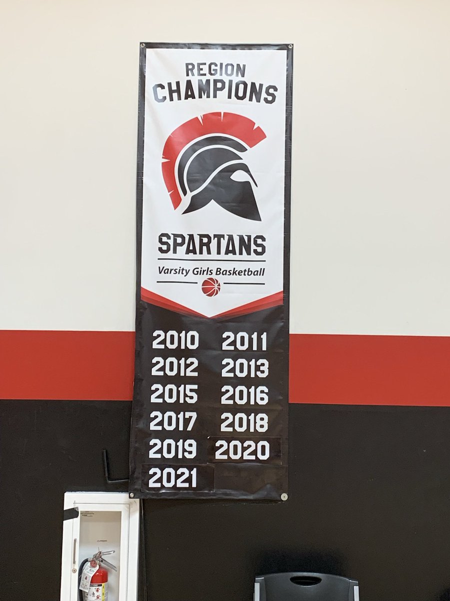 LEAGirlsBBall's tweet photo. Tryouts are done. Ecstatic for the season! Have a great group of girls who are excited and willing to put in the work. Thankful and excited for the process and challenge of adding another year to this banner! And hopefully another State one! Here we go!!! #SpartanUp #LEAgacy https://t.co/4lcWSf2gH8