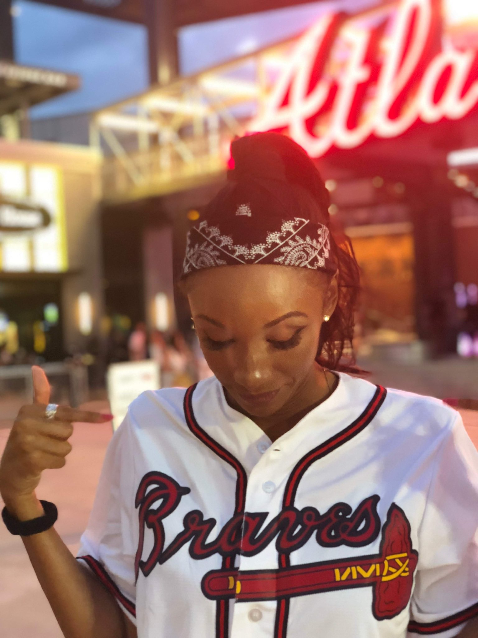 red braves jersey outfit