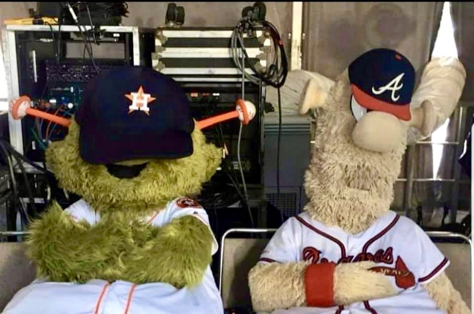 OrbitAstros's tweet photo. Congrats @BlooperBraves! One heck of a Series! Enjoy every minute! Now get some rest!!! https://t.co/L3bK1c9ges