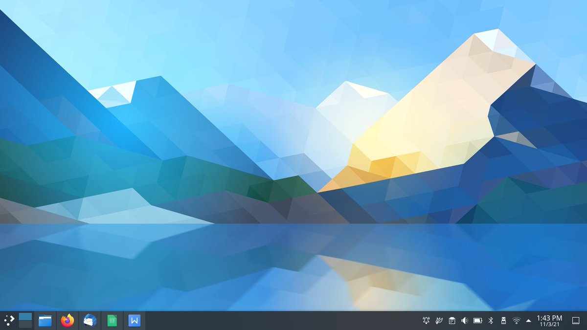 nabipedofil's tweet photo. Multi OS, hampir tiap hari ganti buat daily. Hari ini: Manjaro Linux (Plasma). https://t.co/GSD6GJw3wL