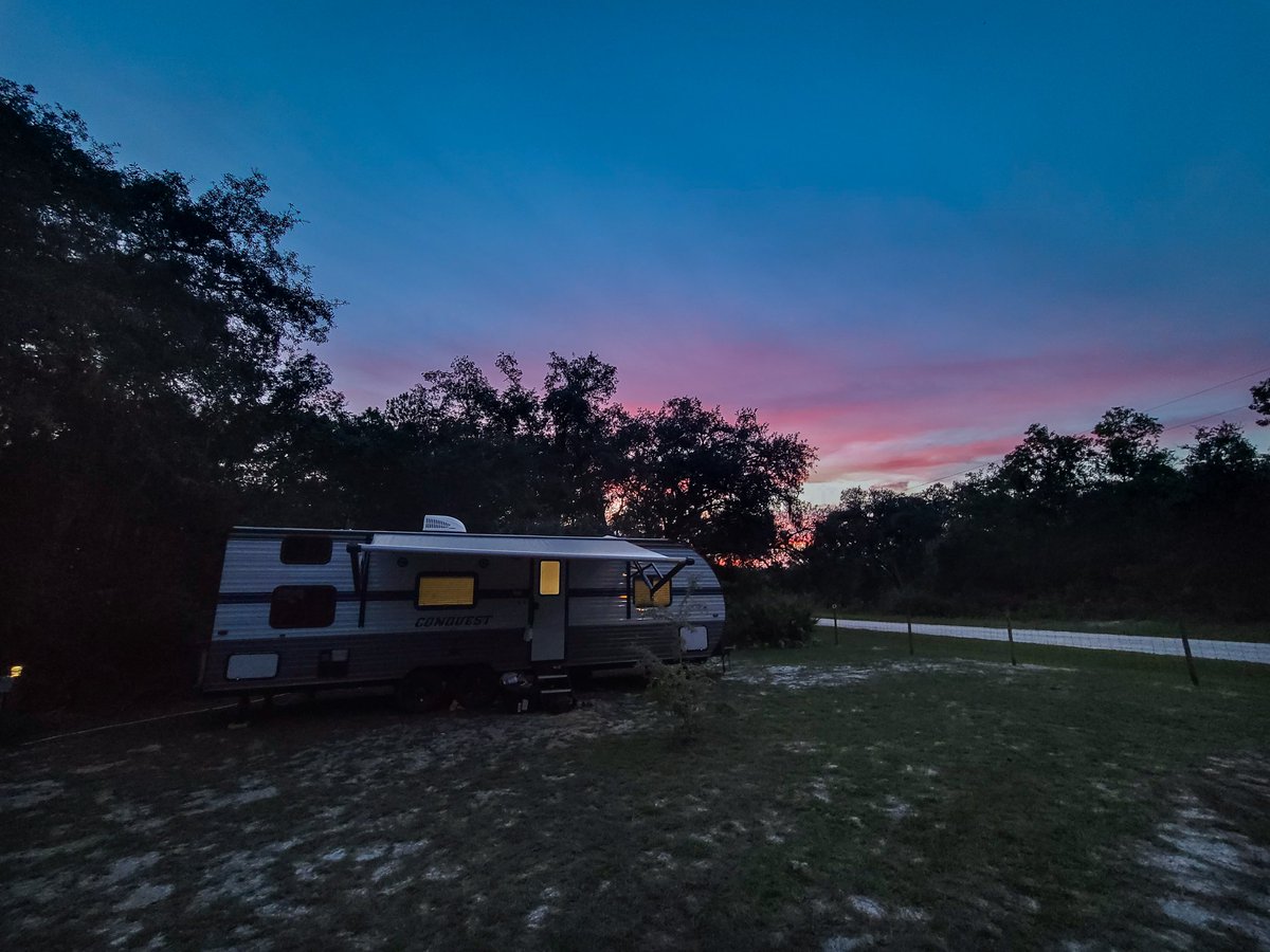 twmblog_'s tweet photo. We recently moved into a camper full time and have learned so much these last few months. I will be sharing more on the blog. Anything that you would like to learn more about? 

#camper #camperlife #florida #sunset https://t.co/hHGdtlFgbD
