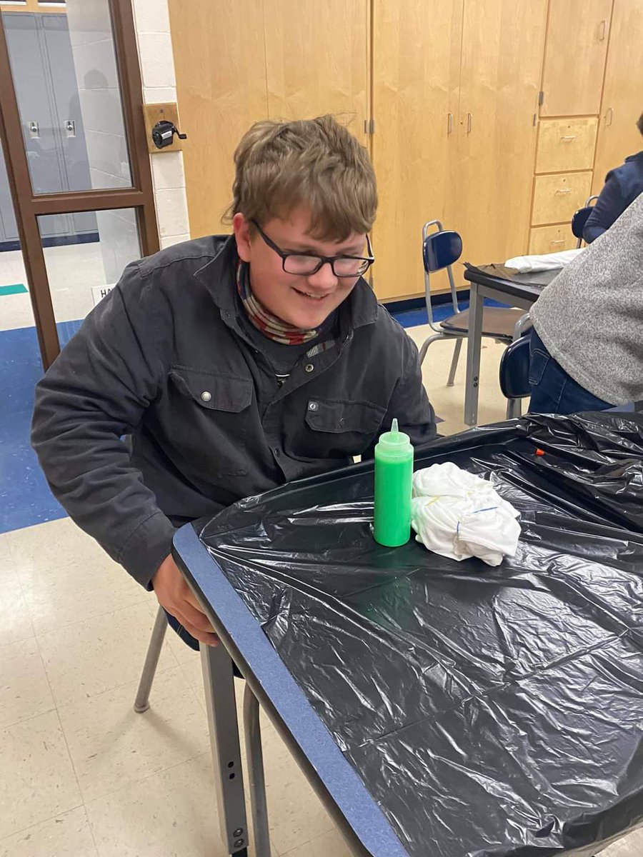 Morgan_FFA's tweet photo. It is an exciting week for or AFNR (Ag 1) students. Tie dying t-shirts for our greenhands yesterday. And today, 32 students are getting their very own FFA jacket. To celebrate the big day we are watching David Lopez’s retiring address from this years convention. https://t.co/p9D84pIPTK