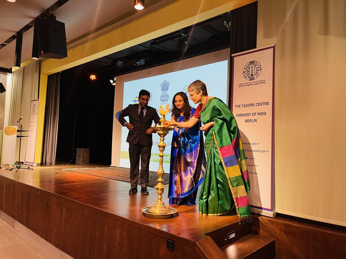 SandeepNairDr's tweet photo. Thank you all for making the Ayurveda Day event at Indian Embassy Berlin a grand success.  #AyurvedaForPoshan
#AzadiKaAmritMahotsav
#AyurvedaDay @eoiberlin @moayush @gauravs_IRS https://t.co/wc9N0DCj3e