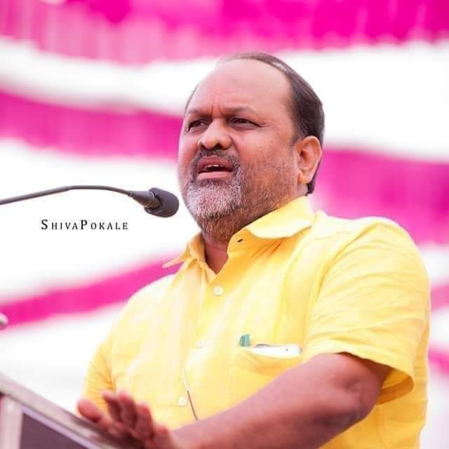 AnnasahebGaran5's tweet photo. "महादेवाने" पंढरपूर पुरात आशीर्वाद दिला म्हणून खरे तर यश पदरी आले. पण त्याची जाण न ठेवणार्यां गद्दाराना "महादेव" कोपला की काय होत हे पुन्हा कळालं त्यांची सुरुवात आता झाली आहे. 
    म्हणून सांगतोय सुरुवात तुम्ही केली आता शेवट आम्हीच करणार..!
#निकाल @TV9Marathi @abpmajhatv @mauli_r https://t.co/iYsYKPq15n