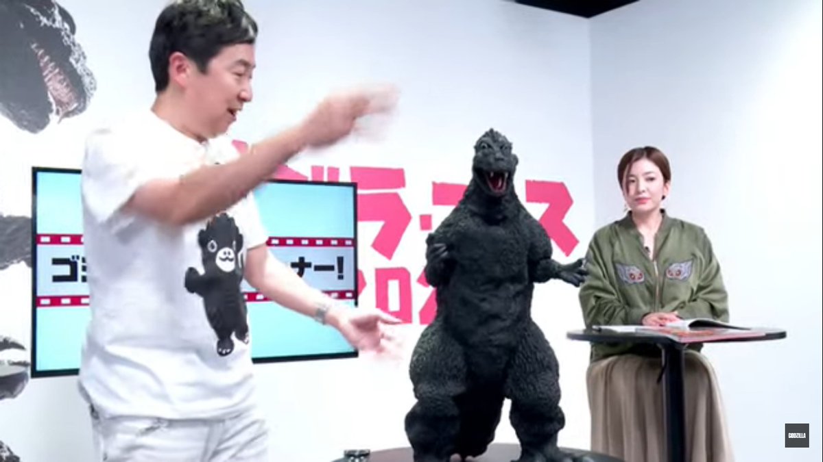geekshy's tweet photo. Whiskey Godzilla vs Mothra terus ada figure Godzilla vs Gigan #GodzillaDay

Paling dahsyat itu Gojira ukuran besar #GodzillaFes https://t.co/59qOqvTg9D