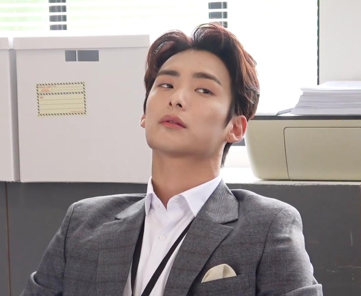 Little_Junhee's tweet photo. HIMMMMMMMM https://t.co/ab2G6U2yLZ