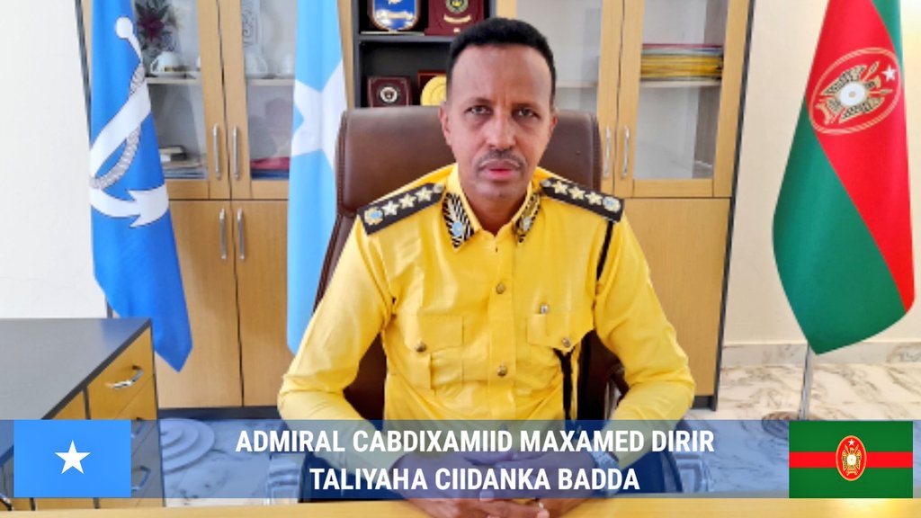 XasanGacaliye's tweet photo. Waxaa kormeer shaqo ku tagay xarumaha kala duwan ee #Taliska #Ciidanka #Badda #Soomaaliya uu ku leeyahay caasimadda dalka, sida #Xarunta Dhexe kmg ah iyo tan ku taallo #dekedda #Muqdisho. Waxaa kulan la qaatay #Taliyaha Ciidanka Badda, #Admiral Cabdixamiid Maxamed #Dirir iyo 1/3 https://t.co/euJAjxWHPV