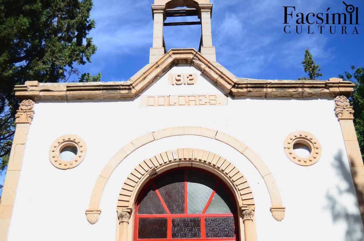 FacsimilC's tweet photo. #DíaDeMuertos 

El cementerio de Dolores, ubicado en la colonia San Jorge, en la ciudad de Chihuahua, es prácticamente un museo, como lo llegó a calificar el historiador Miguel Anguiano Carlos (Q.E.D). Alberga los restos de personajes fundamentales en la historia de Chihuahua. https://t.co/iDEelMhehb