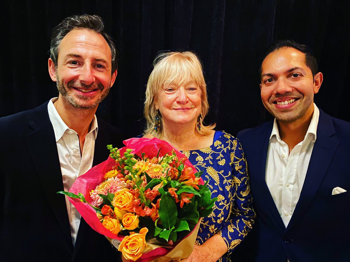 AMAZING! Honour to host @click4kids 6th annual Dinner to Make a Difference <a href="/CafeMedina/">Medina Cafe</a> A fabulous and most generous group of 50 people helped raise more than $125,000 to support at-risk youth reach their fullest potential. Congrats Robbie, Catherine and Ryan ❤️❤️❤️