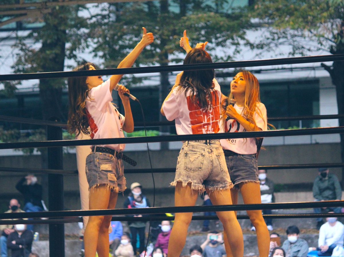 ZERO1_GIRLS's tweet photo. 本日11/3はZERO1ガールズのパフォーマンスデビューから1周年です✨
また皆様にお会いできる日を楽しみにしています♬
#ZERO1ガールズ #pwzero1 https://t.co/7mHHrGVcdY