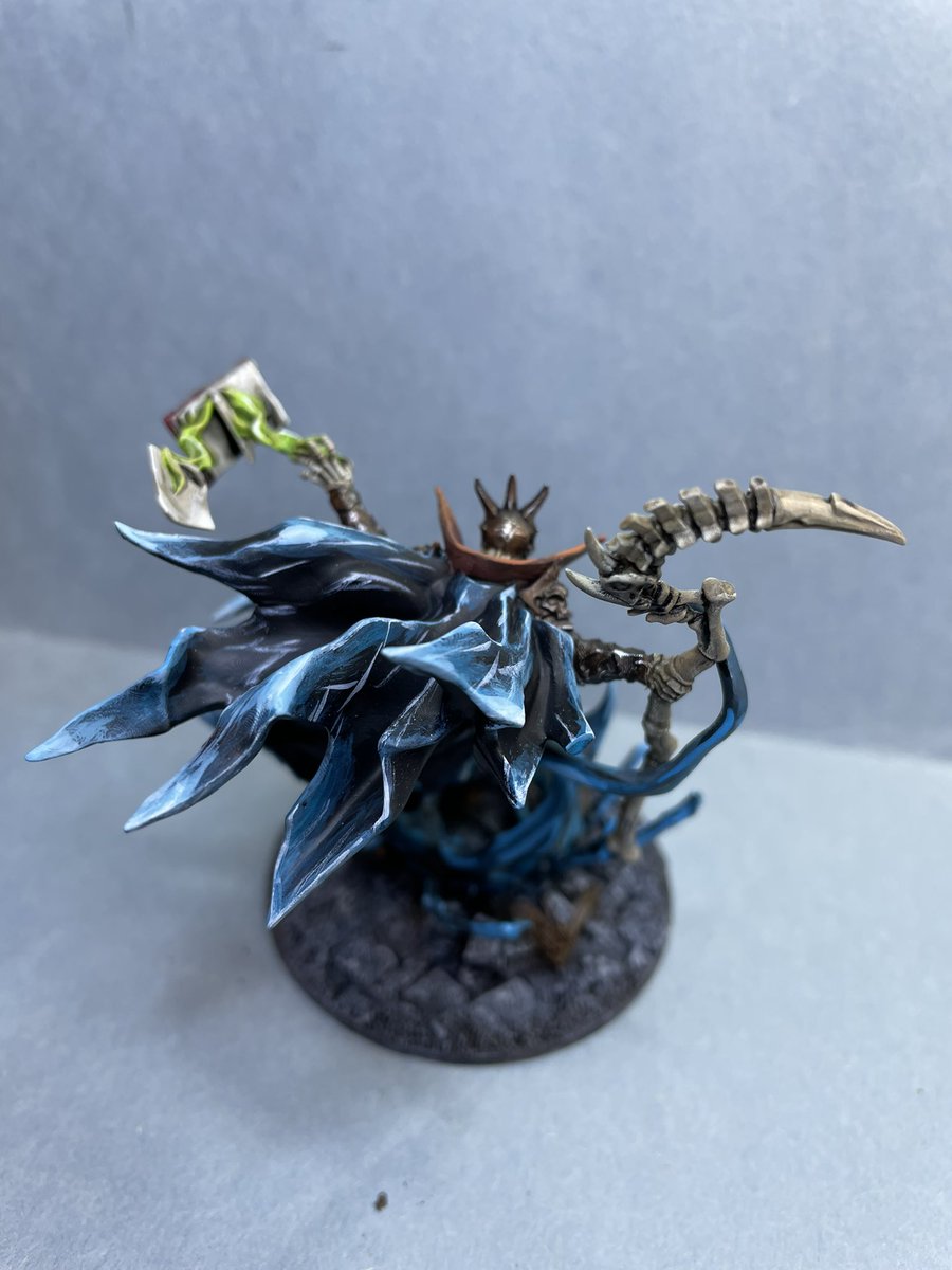 LordofTeeth's tweet photo. New Lich King model ready for #Frostgrave campaign weekend. @RenaissanceTrll @OspreyGames https://t.co/pFMrWJy6u6