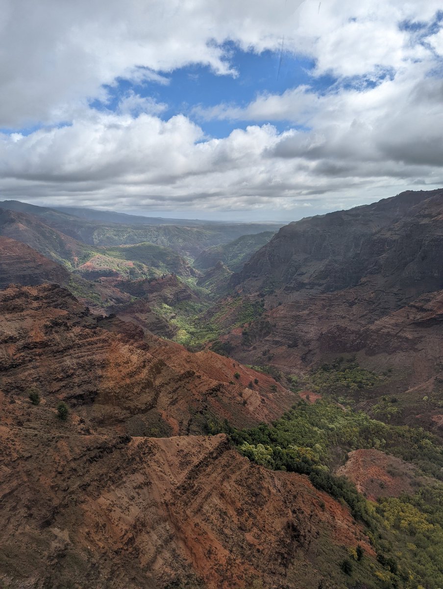 _ksteib's tweet photo. Kauai is pretty cool. https://t.co/OhbcZQPU43