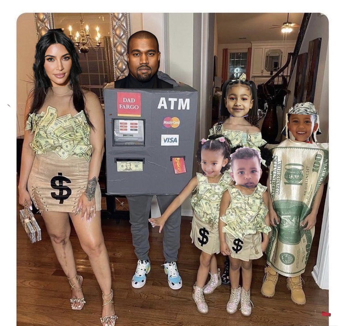 fatimaaassss's tweet photo. Ok. I know I’ll probably get in trouble but I couldn’t help myself with this edit. #HappyHalloween2021 https://t.co/YhIyt1oscq