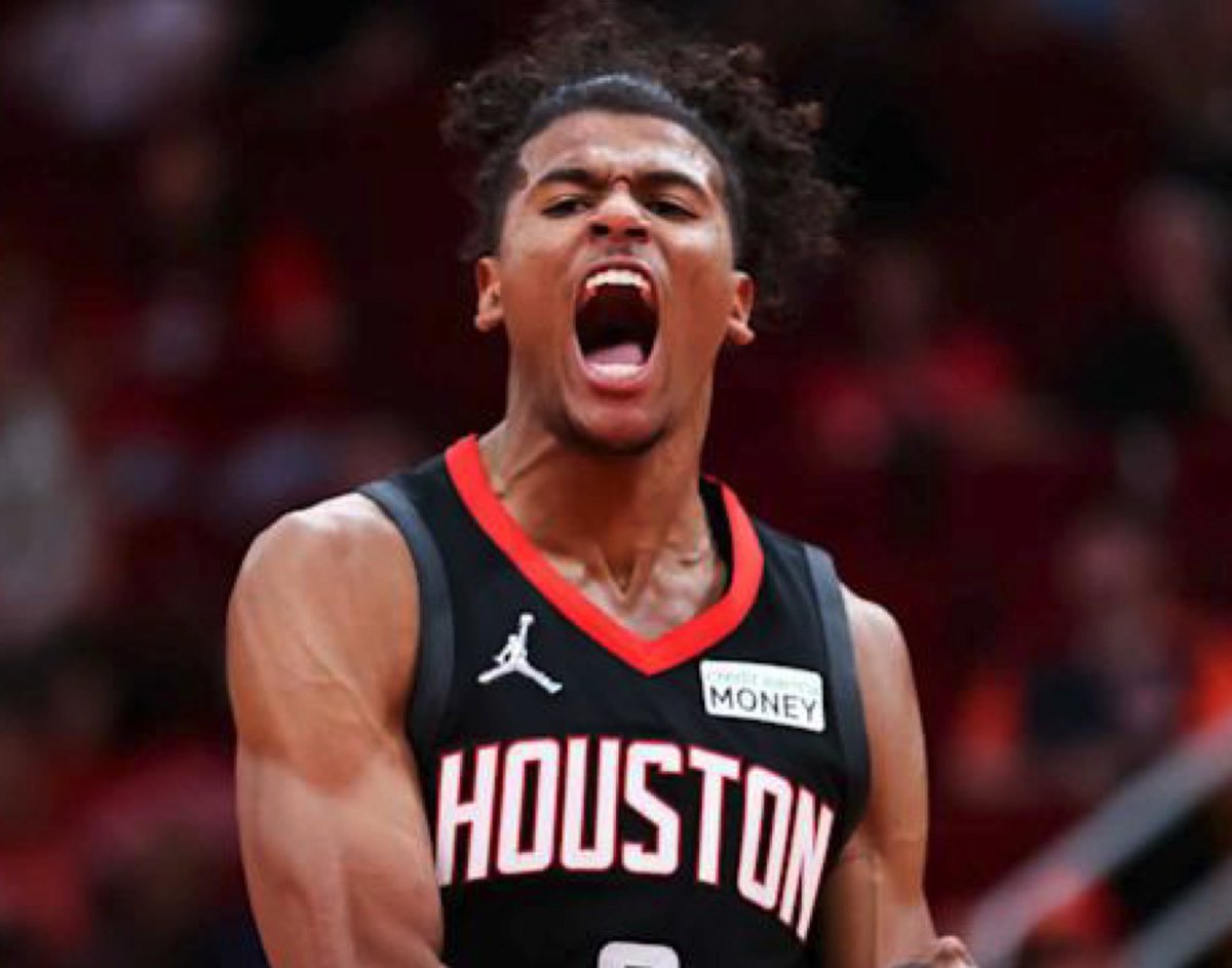 TheHoopCentral's tweet image. Jalen Green tonight:

24 Points 
5 Assists 
2 Rebounds 
60% FG
5 Threes

This kid is special. 🔥