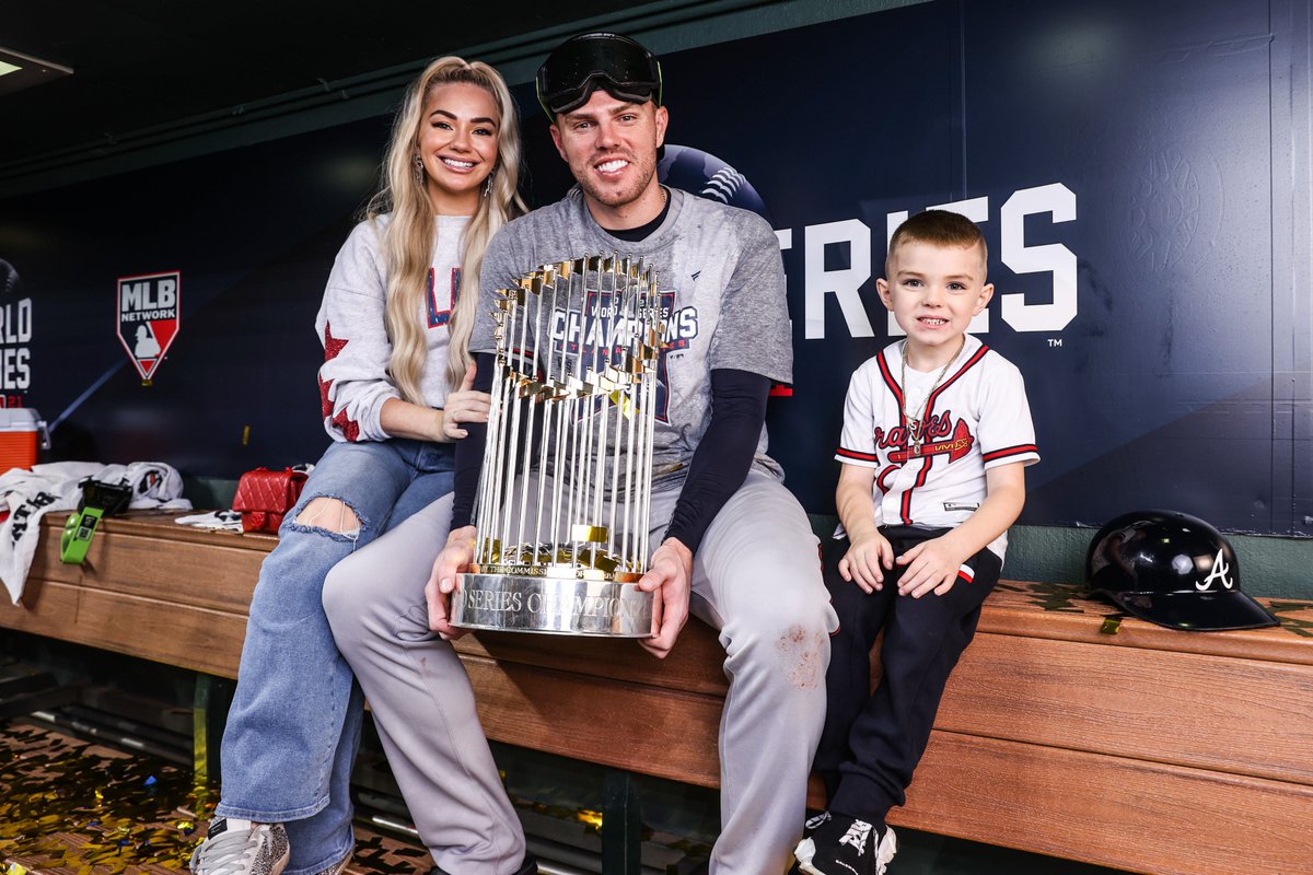 MLB tweet media