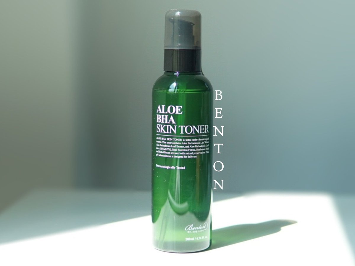 ManussananU's tweet photo. บอกต่อไอเท็มดีๆ BENTON Aloe BHA Skin Tonerโทนเนอร์ว่านหางจระเข้ ที่ใช้ได้ทุกวัน ช่วยเพิ่มความชุ่มชื้นให้ผิว อ่อนโยน BHA 0.5% ผิวแพ้ง่ายใช้ได้ ลดการเกิดสิวอุดตัน เป็นสาเหตุที่ทำให้เกิดสิว ช่วยผลัดเซลส์ผิวที่ตายแล้วให้หลุดออก ขนาด 200ml. #howtoperfect https://t.co/KwsK2aSzh7