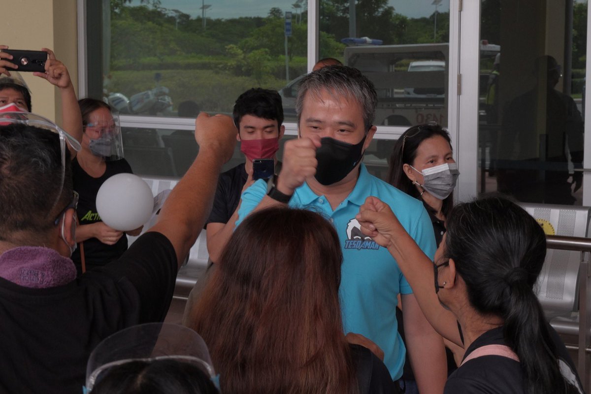 TrabahoTeam's tweet photo. ATM Sen @senatorjoelv arrives in Bohol Provincial Capitol as he continues to conduct local consultations and dialogues to address jobs and employment across the country. Trabaho ang trabaho ni #TESDAMAN https://t.co/jmaaKvprt4