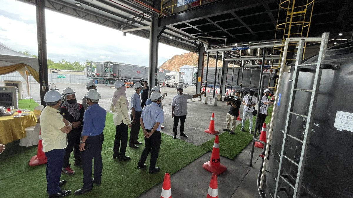 AmirulProtasco's tweet photo. ROAD ENGINEERING ASSOCIATION OF MALAYSIA (REAM) REAM LOCAL AND GLOBAL NETWORK COMMITTEE
TECHNICAL VISIT TO K2B BITUMEN PLANT, SIMPANG PULAI, IPOH 
Date: 3 November 2021 (Wednesday) Time: 9:00 am - 1:00 pm @IrZulkefly https://t.co/e8yzTyJ7AP