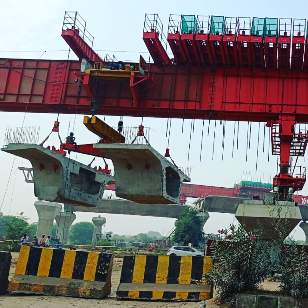 PrakharSahay's tweet image. #DwarkaExpressway 5th elevated section work started in Pkg 2 #Delhi. M/s. #JKumarInfraProjects is doing good work but work in Pkg 3 &amp;amp; 4 #Gurgaon are extremely slow @larsentoubro

CC: @PMOIndia @nitin_gadkari @vaibhav_74
#LnTlntegratedReport #LnTCares
 #LarsenToubroNews #WeAreLnT