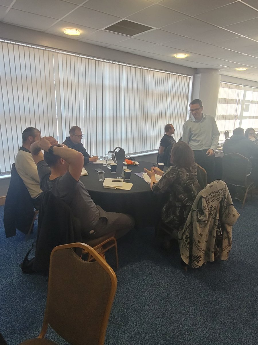 FEOHull's tweet photo. Productive 360 session yesterday led by @identifydan and @JohnEskimosoup #FEO360 https://t.co/KviBuuc8EK