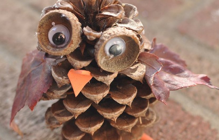 This nature inspired craft couldn’t be cuter in our book! Hit the backyard &amp; gather up some supplies &amp; recreate your own!