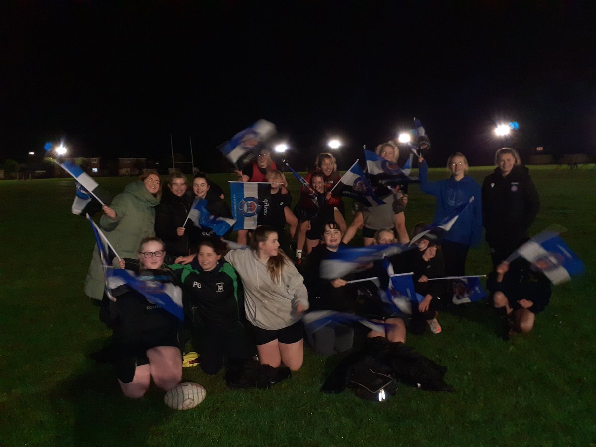 Huge thanks to <a href="/MariaCrowfoot7/">Maria Crowfoot</a> from <a href="/BathRugby/">Bath Rugby</a> <a href="/BathNextGen/">Bath Rugby NextGen</a> for leading a fantastic #girlsrugby session for <a href="/WimborneRFC/">Wimborne RFC</a> last night. The girls loved it! <a href="/GirlsRugbyClub/">Girls Rugby Club</a>
