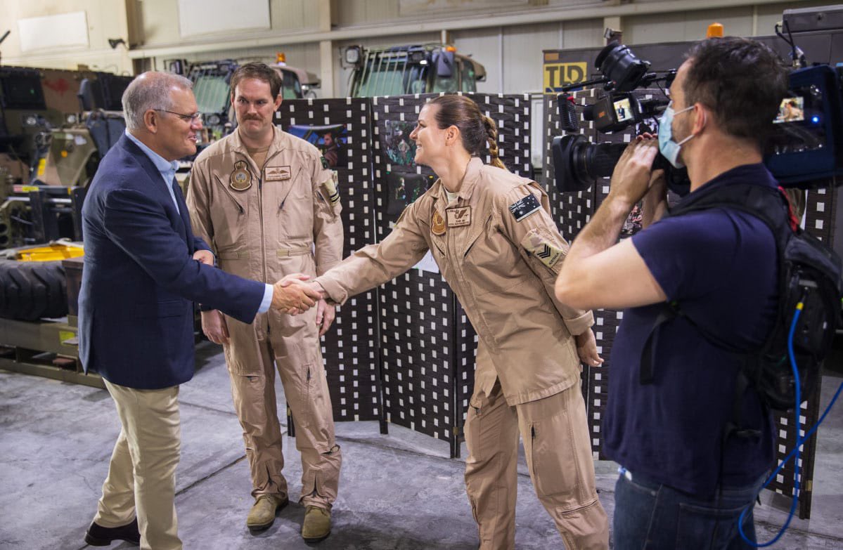 CJTF633's tweet photo. Today, #YourADF deployed on #OperationAccordion had the pleasure of hosting @ScottMorrisonMP Prime Minister of Australia, @pmc_gov_au and media at Australia's main operating base in the #MiddleEast. PM spoke with us about the recent Afghanistan evacuation missions. https://t.co/M16oUkWTub