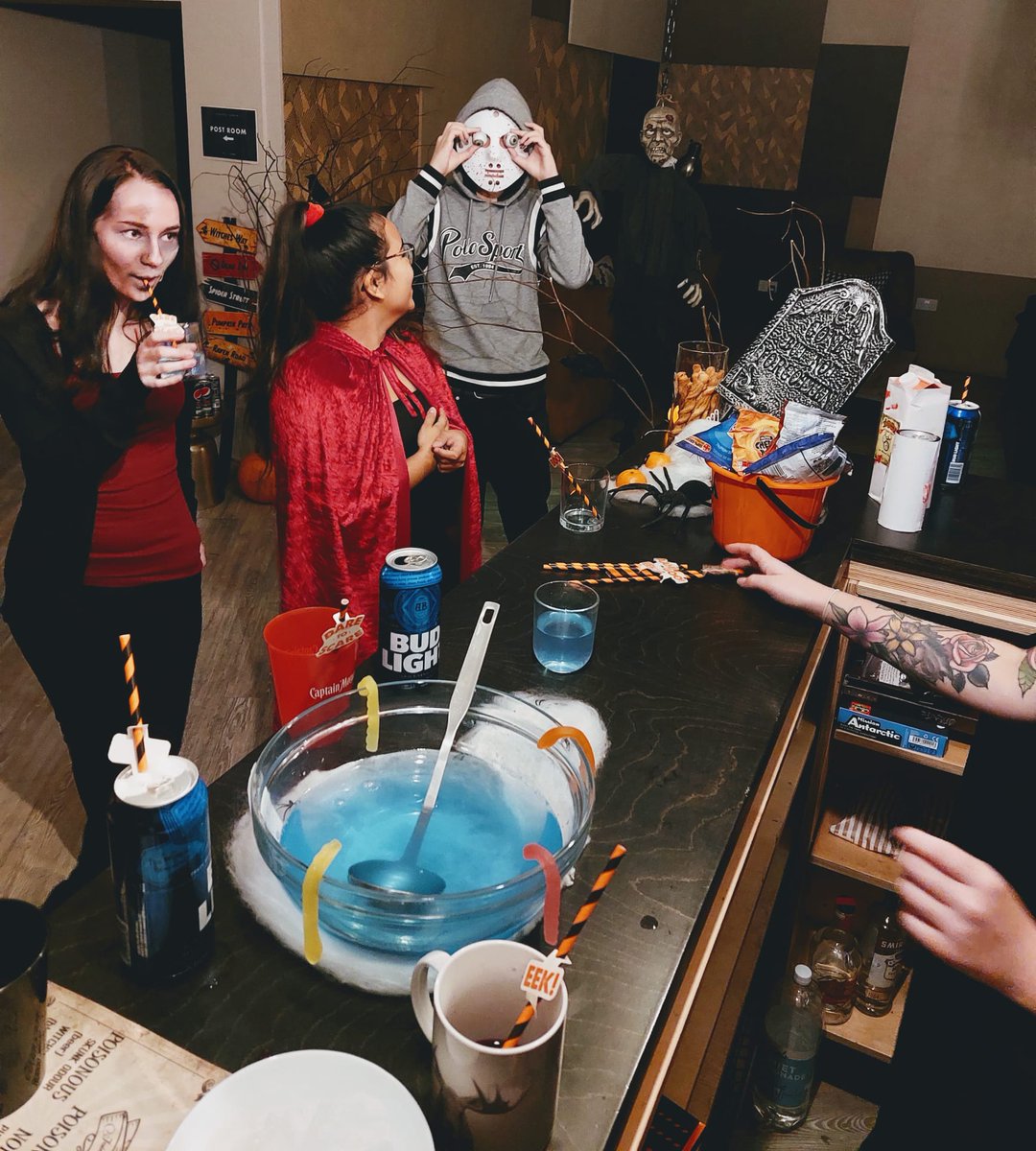 redverstower's tweet photo. Things got a little spooky down at Redvers Tower over the weekend.
 
Check out our students in their fantastic fancy-dress costumes sampling the spooky treats.
 
#studentaccommodation #sheffield #mansionstudent #halloween #redverstower https://t.co/CivDuR3Uns