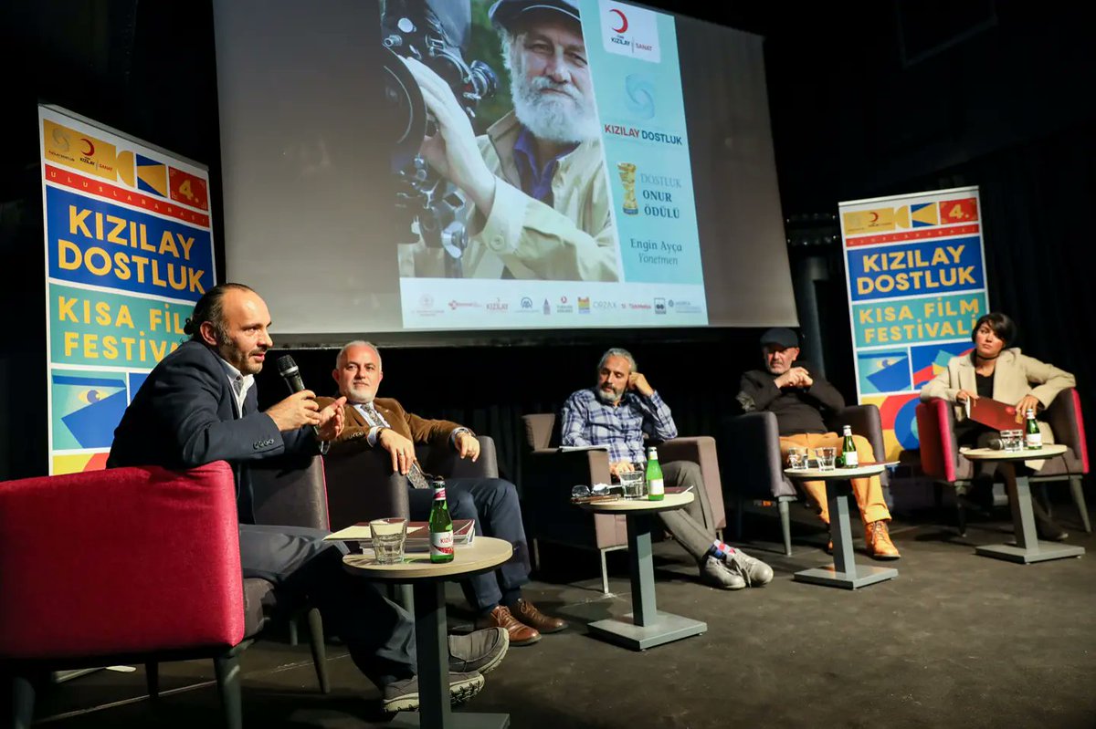 dostlukff's tweet photo. Bu sene Türk Kızılay’ı çatısı altında gerçekleşecek olan festivalimizin basın toplantısı dün IKSV Salon’da yapıldı. Toplantıda 
ana Yarışma Filmleri, Kırk Yıllık Hatır Seçkisi, Panorama Seçkisi, İnsani Bakış Seçkisi ile Onur Ödülleri ve festivale dair bilgiler açıklandı. https://t.co/s0e0VwmsD5