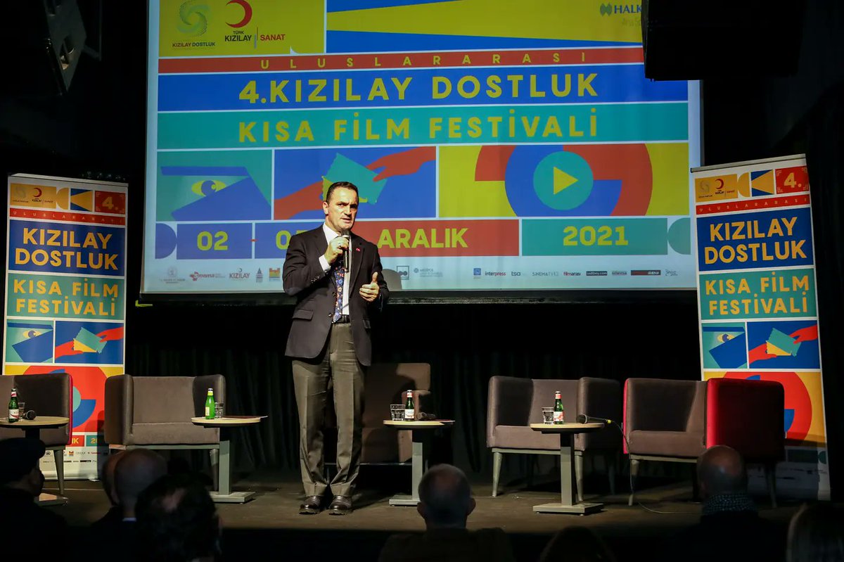 dostlukff's tweet photo. Bu sene Türk Kızılay’ı çatısı altında gerçekleşecek olan festivalimizin basın toplantısı dün IKSV Salon’da yapıldı. Toplantıda 
ana Yarışma Filmleri, Kırk Yıllık Hatır Seçkisi, Panorama Seçkisi, İnsani Bakış Seçkisi ile Onur Ödülleri ve festivale dair bilgiler açıklandı. https://t.co/s0e0VwmsD5