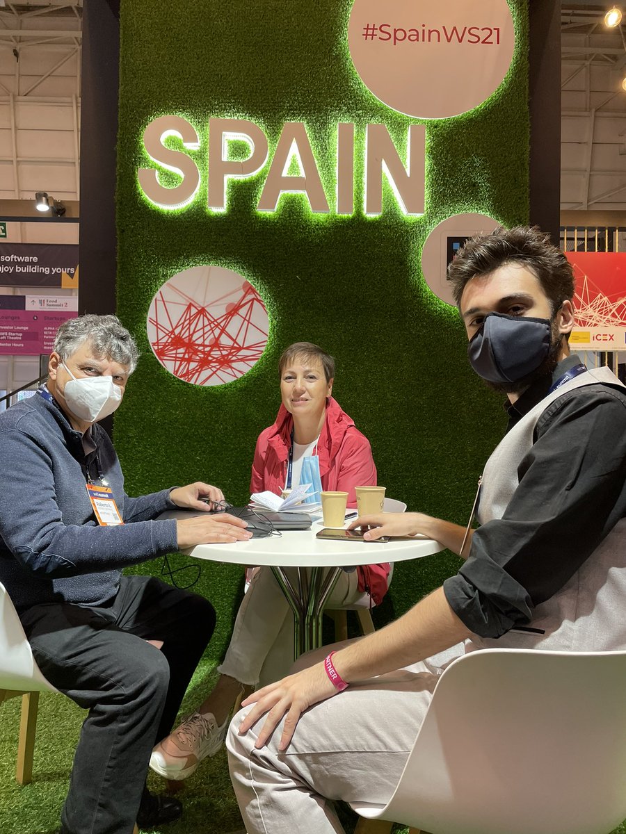 El equipo de <a href="/ACCEPTABLE__Eng/">Acceptable</a>  <a href="/ACCEPTABLE_Esp/">Acceptable</a>  trabajando en el estupendo pabellón de España en <a href="/WebSummit/">Web Summit</a> Muchas gracias @aragonexterior <a href="/ICEX_/">ICEX</a> <a href="/redpuntoes/">Red.es</a> @ITAINNOVA #WebSummit2021