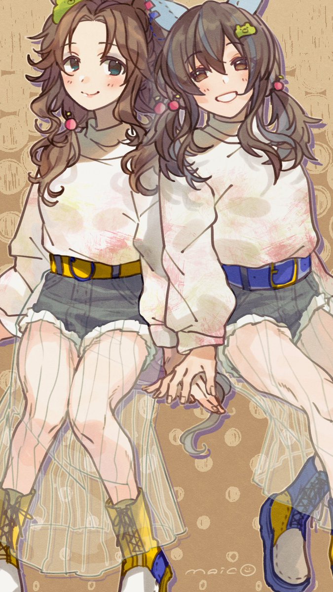 2girls multiple girls brown hair smile shorts clover hair ornament holding hands  illustration images