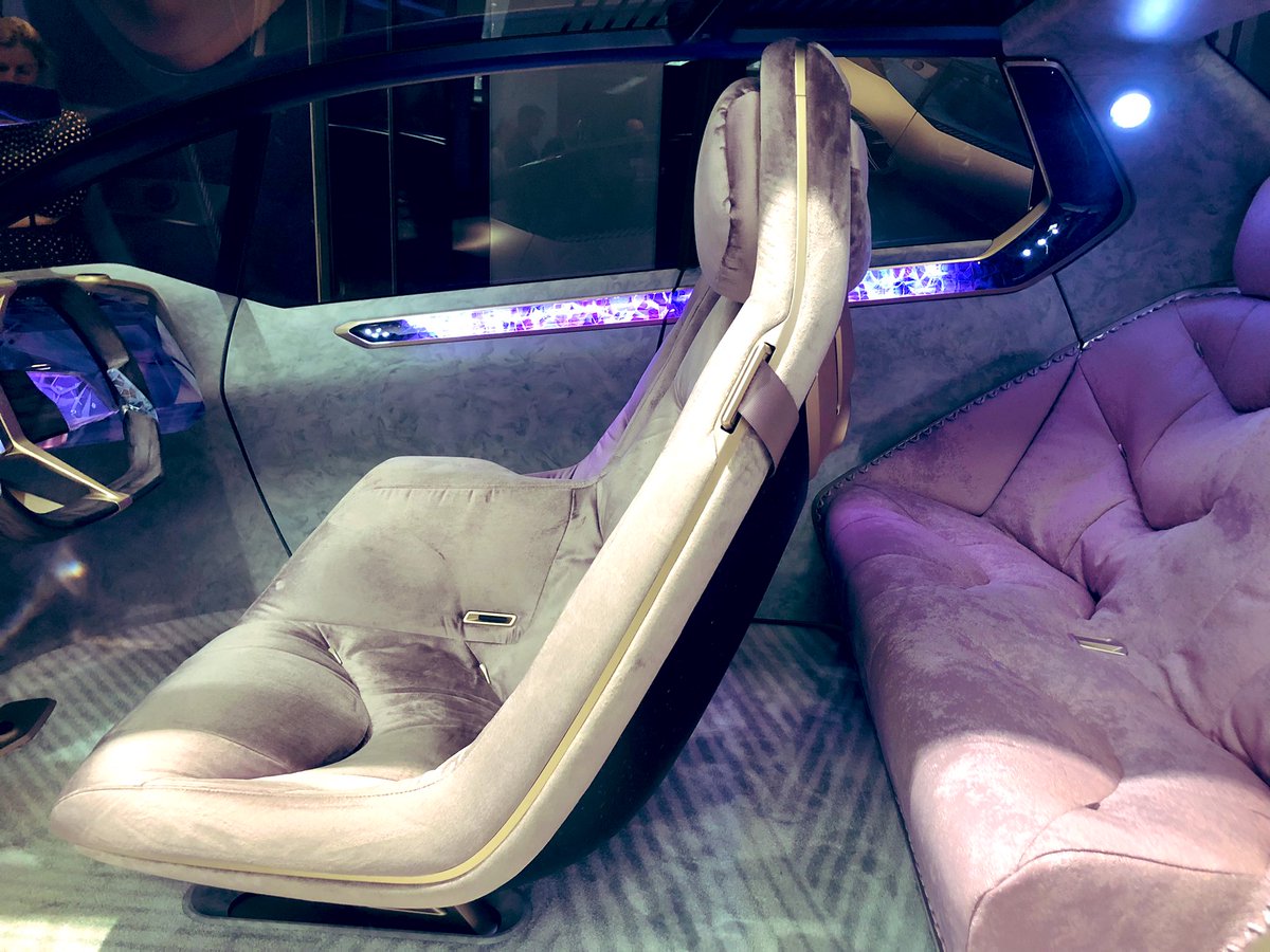 What an inspiring #circulareconomyconceptcar the @bmw #bmwivision is that I saw last night! The #circularcar is manufactured using only 5 #secondaryrawmaterials made to be #dissassembled! #Recycledtextiles #monomaterials #3dprintedglass #3dprintedhinges good luck at #cop26