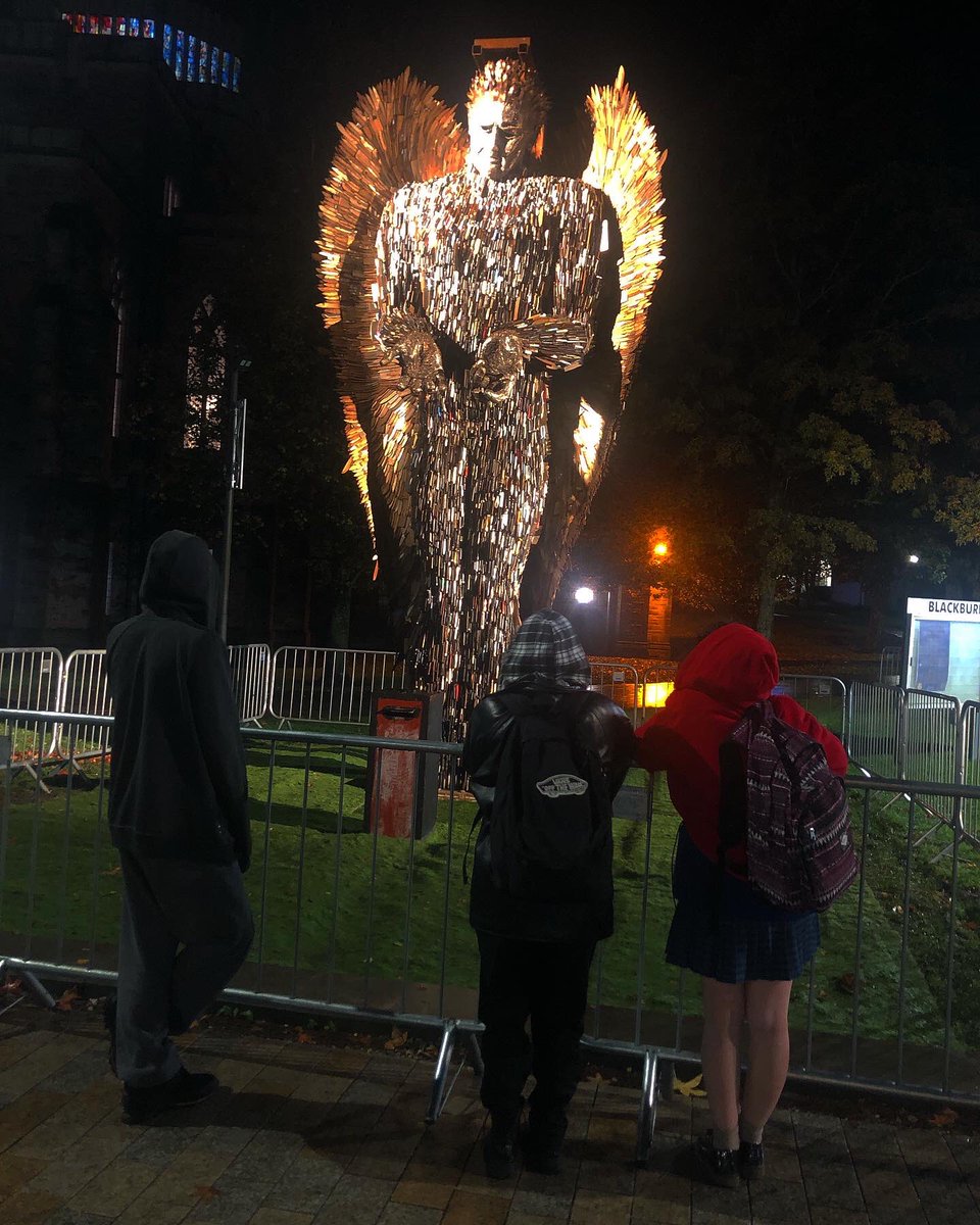 BrfcOffer's tweet photo. Knife to see you! 

Yesterday we took our Social Action group to visit the Knife Angel in Blackburn town centre! 

We are planning lots of visits with our groups to see this amazing piece of art work and to educate Young People about knife crime. #nyo https://t.co/wjsSszpXP9