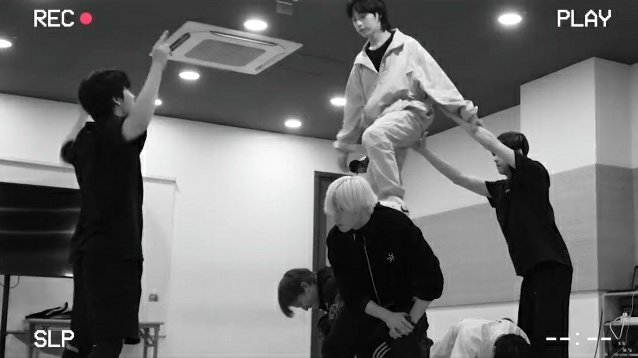 skyweus's tweet photo. prayer circle: 

                    🕯       🕯
           🕯                         🕯
                      ONEUS'
        🕯     LUNA SAFE      🕯
                PROMOTIONS
           🕯                          🕯
                    🕯       🕯 https://t.co/bOYoLwquVA