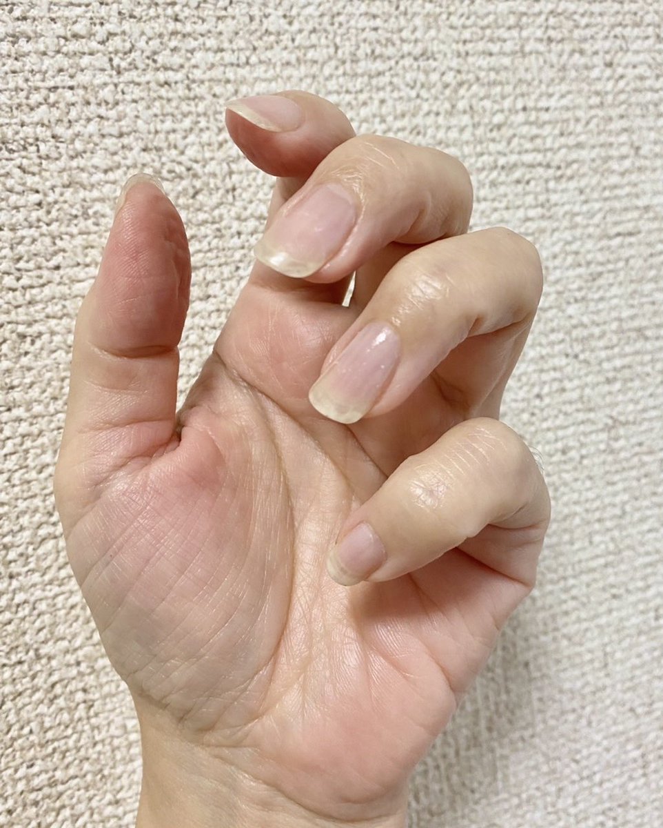 Spica_nail's tweet photo. 私は皆さまに施術しているおかげで、毎日この酒粕を触って自身の手がスベスベです。きっと顔よりどこの肌より手が一番綺麗になっているのでは？と(笑)。
#ハンドケア #美白 #保湿 #スベスベ肌 #爪も保湿 #指先美人 #酒粕パック #handcare #nailcare #moisturizer #handpack #sakekasupack #fordryskin https://t.co/mwVjyu1JH3