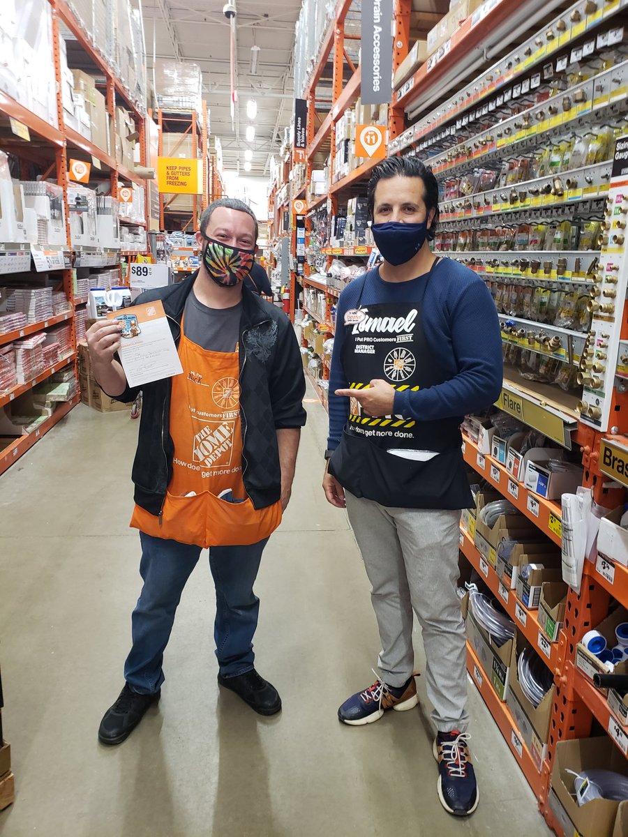 Candice Smith (@csmithhd) on Twitter photo Congratulations Nick DH D26/29 receiving recognition from the DM <a href="/IsmaelPerezJrHD/">Ismael Perez</a> . Great job on driving your business! Congratulations Nick DH D26/29 receiving recognition from the DM <a href="/IsmaelPerezJrHD/">Ismael Perez</a> . Great job on driving your business!