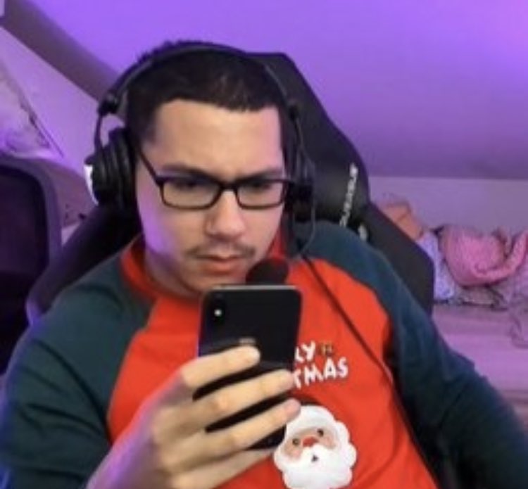 kell_Issa's tweet image. Quand j’ai reçu la notif