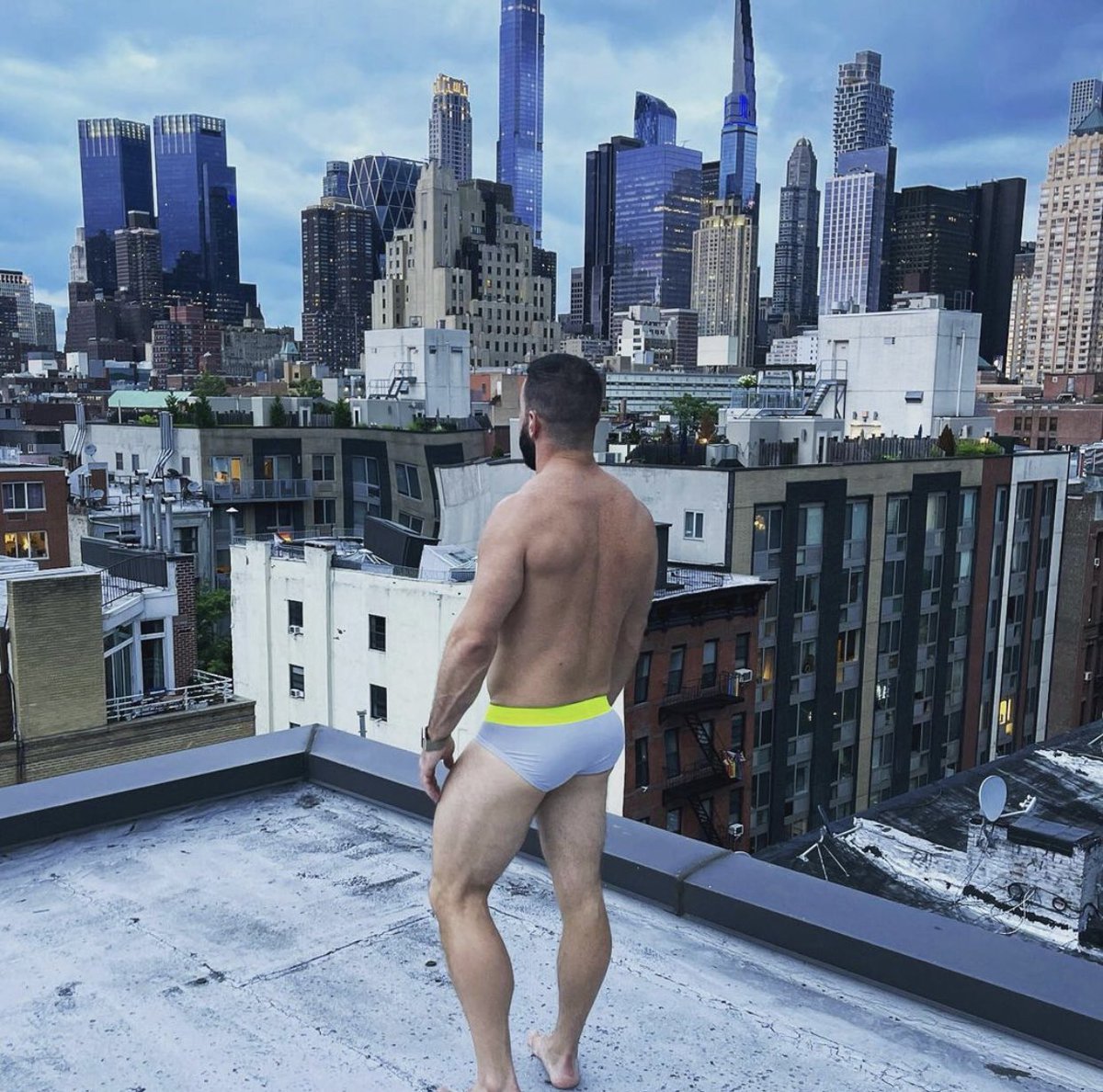 JOEBLIZZARDOfcI's tweet photo. Retweet my picture for Dick picture https://t.co/d3s1bwTG81