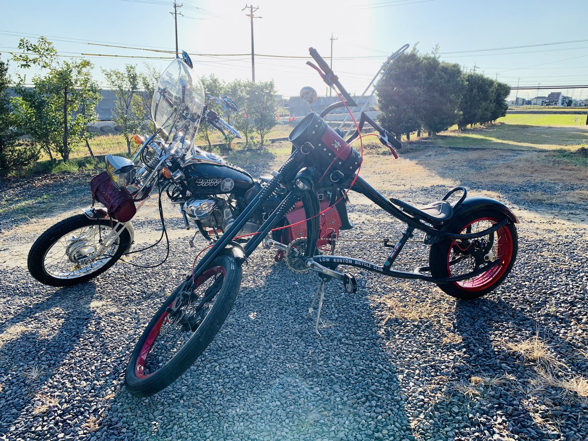 romesama_'s tweet photo. " マグナ50   MAGNA FIFTY "
" SCHWINN STING-RAY SPOILER "

しばらくマグナ50に付けていたソロシートを自転車に戻しました♪
やっぱりこっちだな😍

#CustomBicycle
#CustomCruiser
#StretchCruiser
#ビーチクルーザー
#ファットバイク
#マグナ50
#MAGNAFIFTY
#原付
#4mini
#cruiser
#50cc https://t.co/W5K6tJvzCu